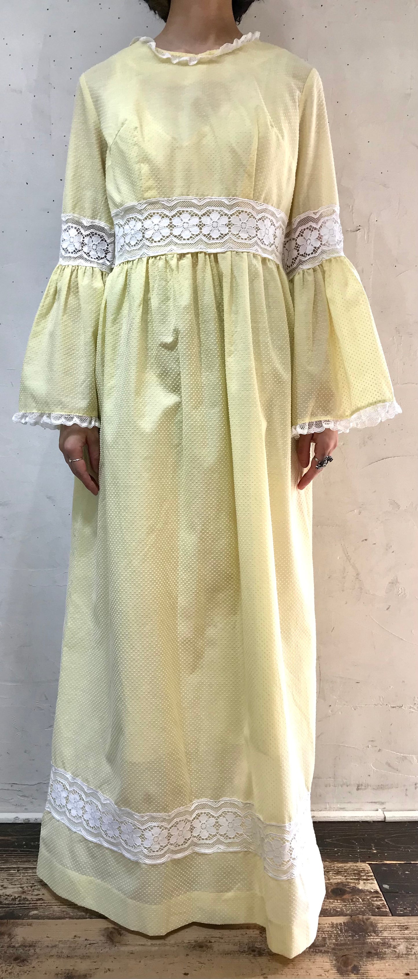 ’70s Vintage Dress [J25251]